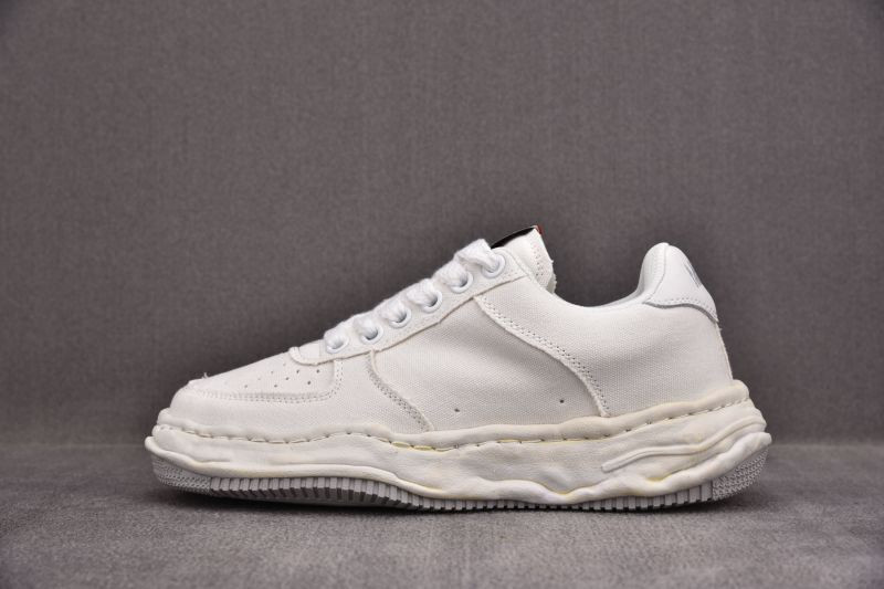 Ma1s0n Mihara Sneakers