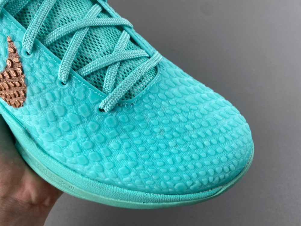 Jalen Brunson x Nike Kobe 6 Protro “Statue of Liberty” IQ5774-300