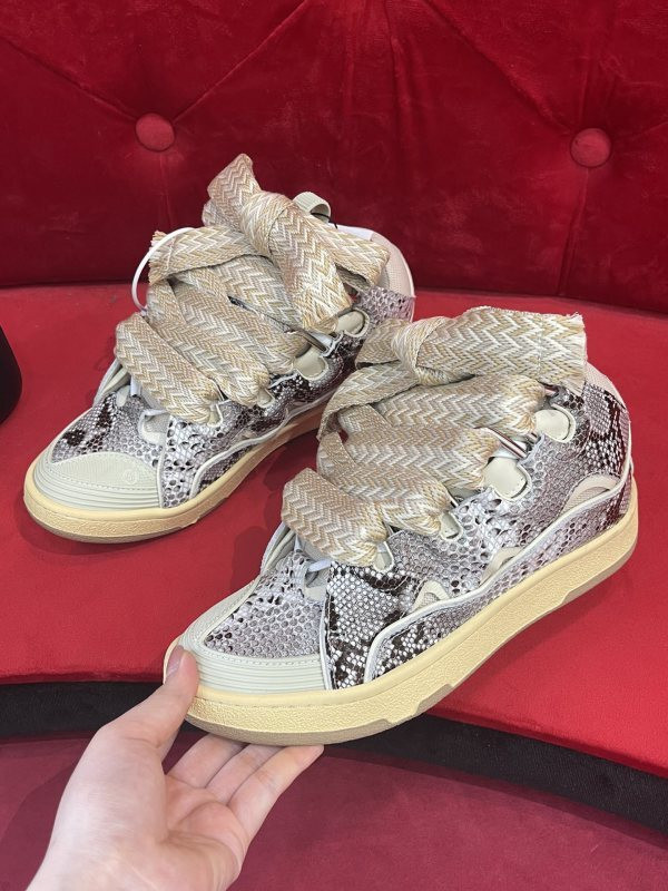 LanV sneakers