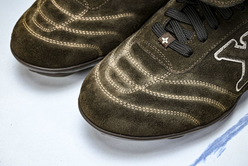 L*V Footprint Sneaker