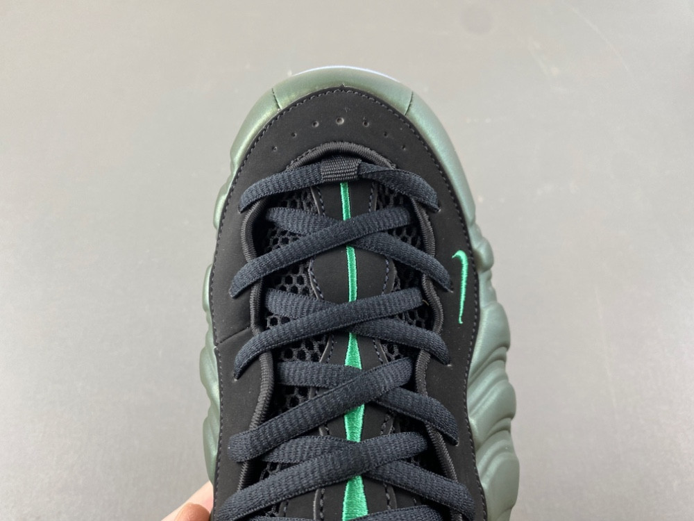 Nike Air Foamposite Pro “Pine Green” HF0794-300