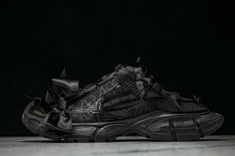 Ba1en*iaga Sneaker 3XL