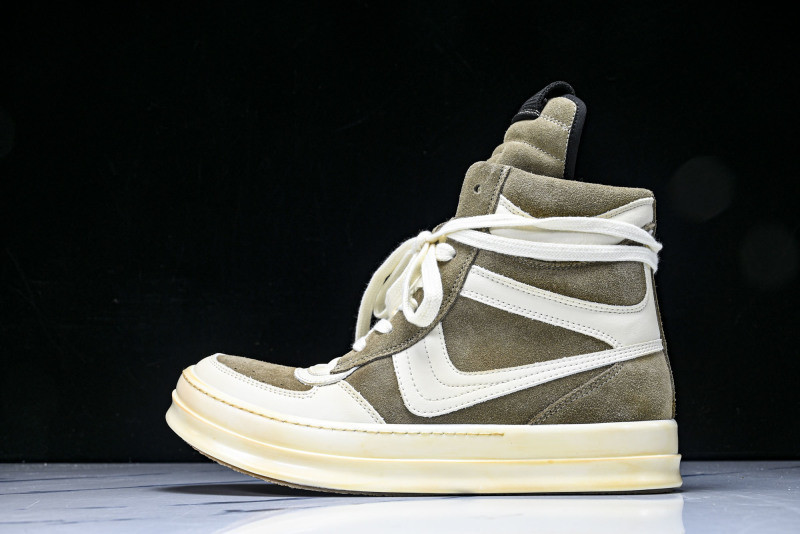 RO Sneakers
