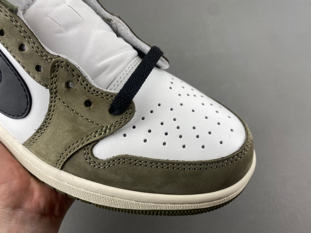 Air Jordan 1 Low OG HC6998-200