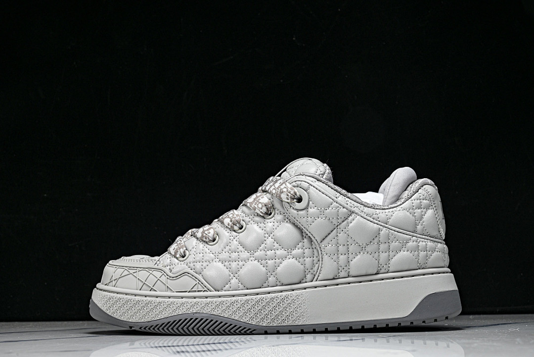 DR B9S Sneaker