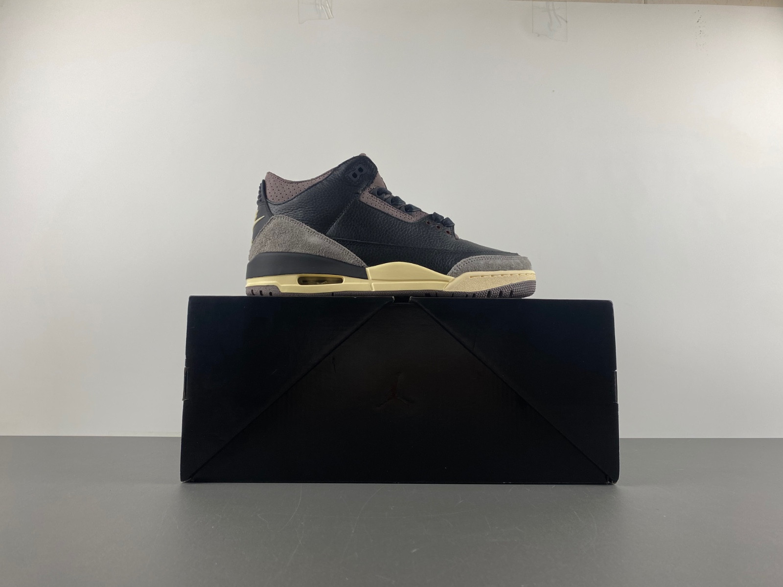 A Ma Maniere x Air Jordan 3 “Black” FZ4811-001