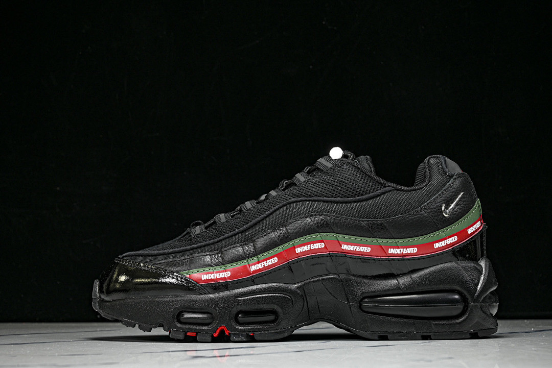 NK Air Max 95 SP Undefeated Black IB4453-001