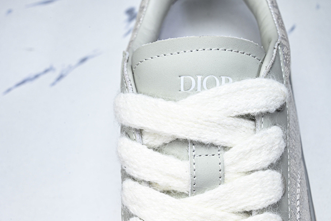 DR B33 Sneaker