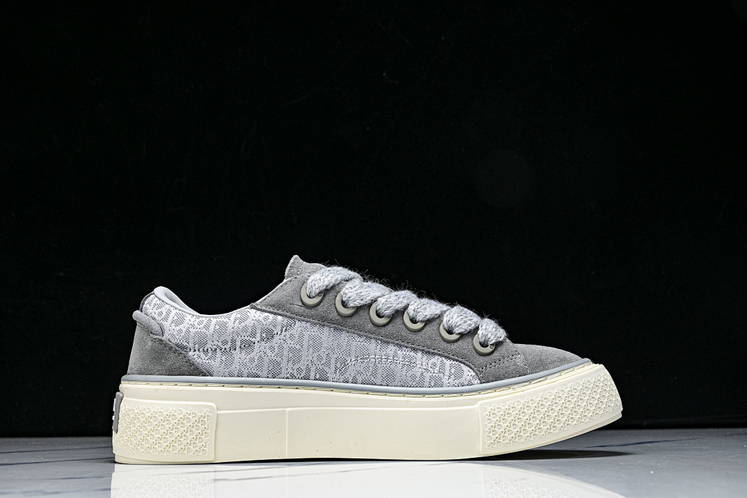 DR B33 Sneaker
