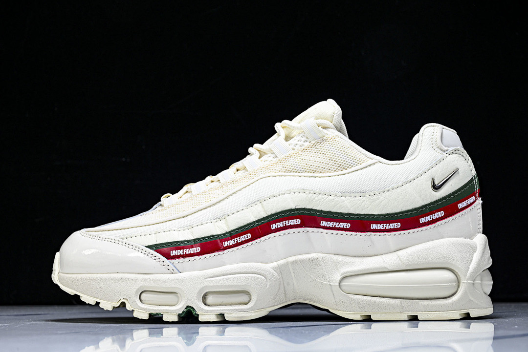 Undefeated x Nike Air Max 95 SP IB4453-100