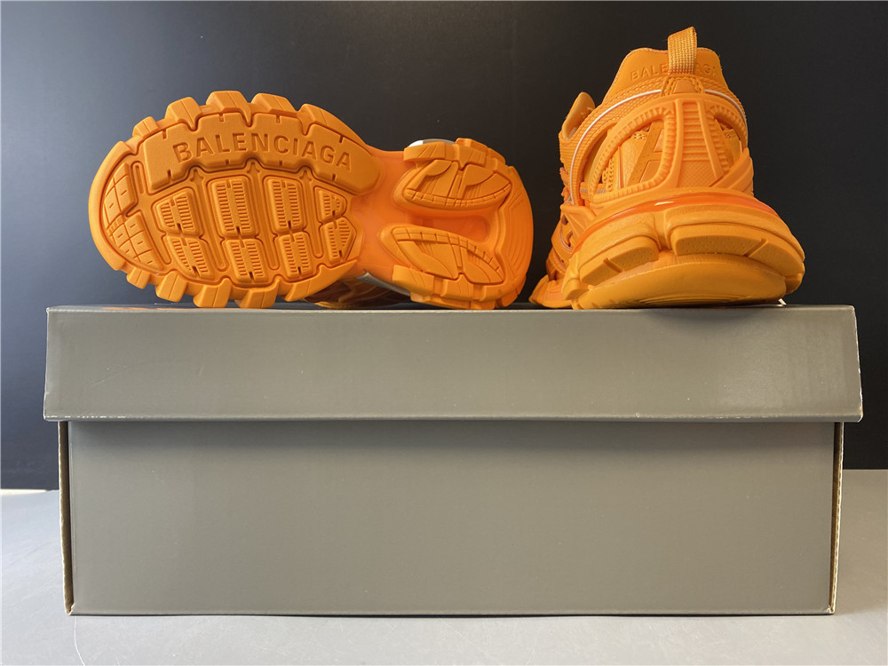 BLCG Track 2.0 568615-W2GN5-5817