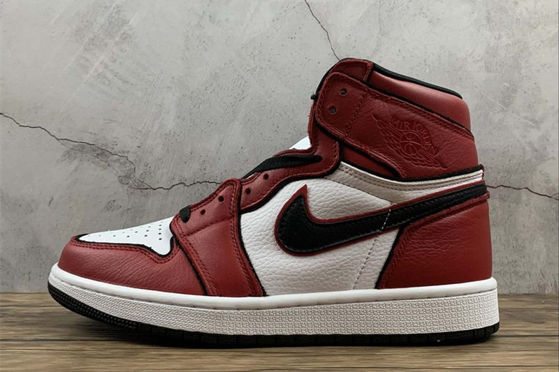 Air Jordan 1 High OG “Bloodline 2.0” 555088-129