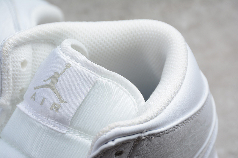 Nike Air Jordan 1 Mid 