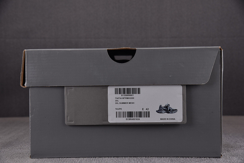 Ba*len*cia*ga phantom sneaker 734734 wtrmh 2200