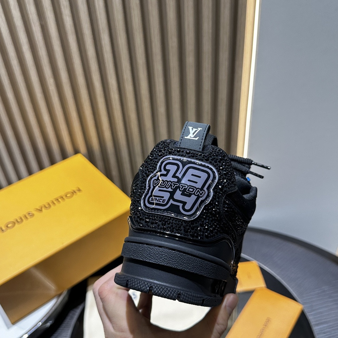 (ALL BLACK) L*V SKATE