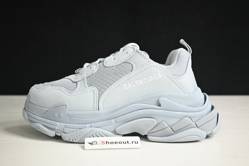 Ba*len*cia*ga triple s  524039 w2fw1 4700