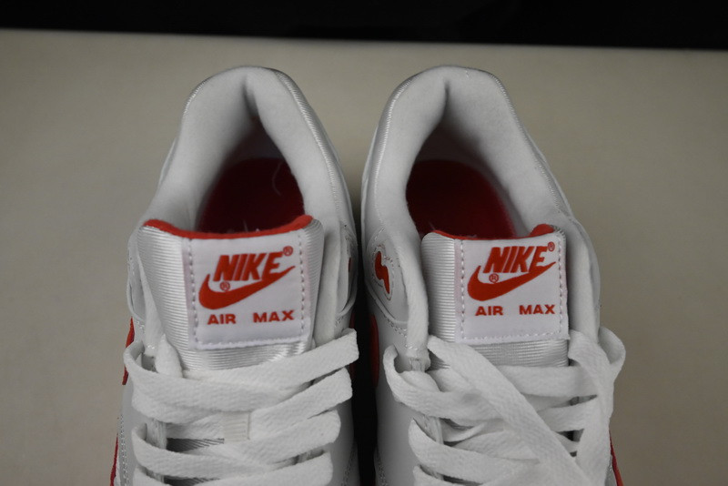 Air Max 1 "Anniversary Red" (2017/2018 Restock Pair) 908375-103