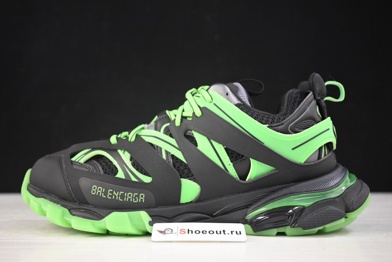 Ba*len*cia*ga track  542023 w3rl1 1035