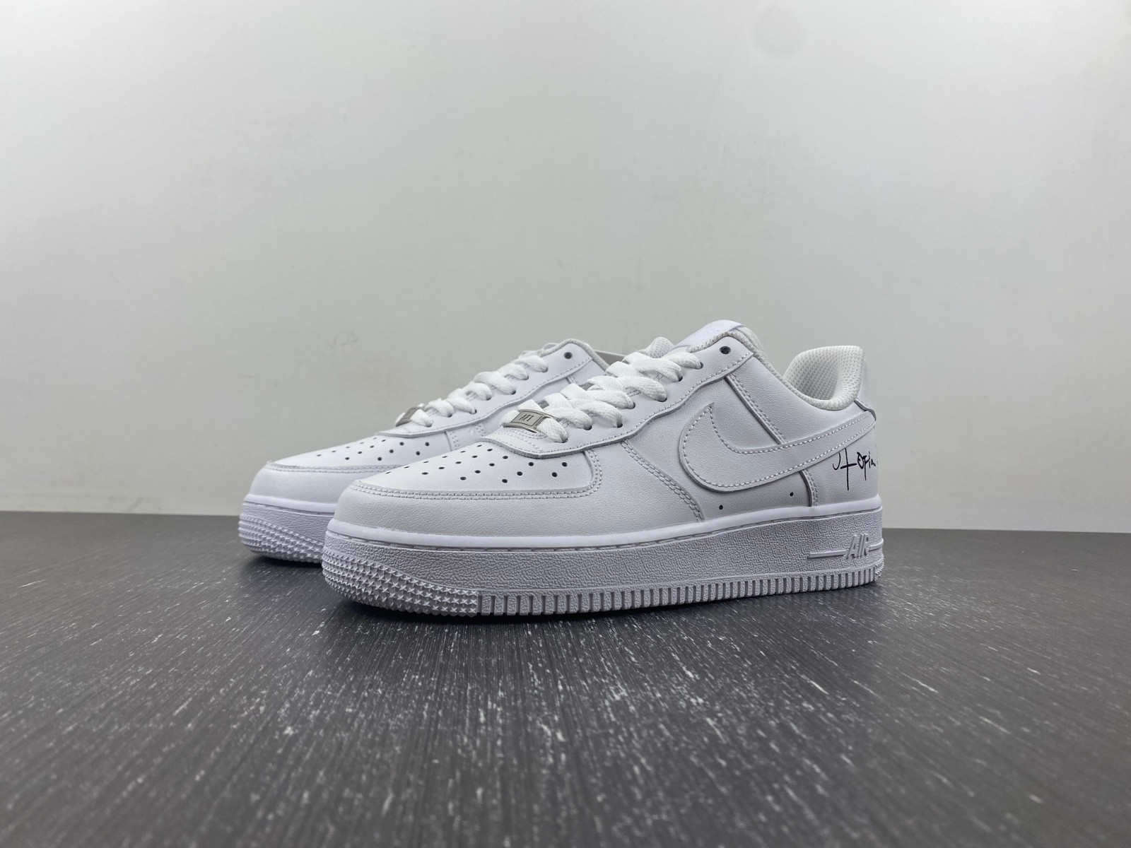 Travis Scott x Nike Air Force 1 Low “Utopia” CW2288-111