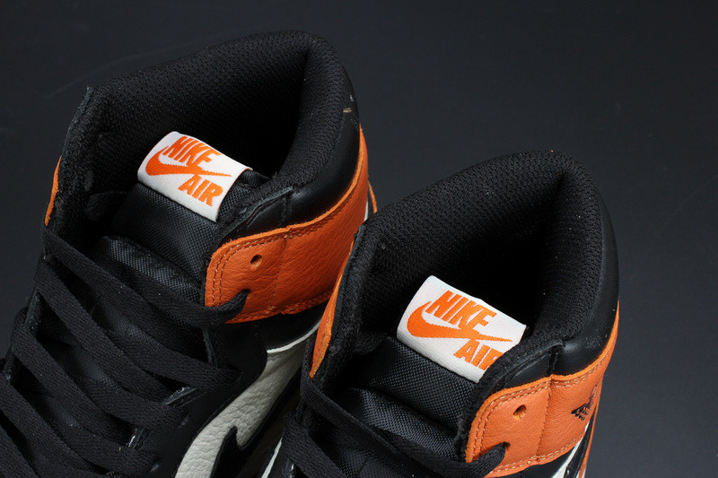 AIR JORDAN 1 RETRO HIGH OG “SHATTERED BACKBOARD”555088-005