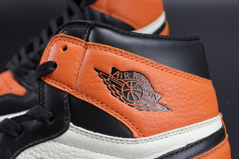 AIR JORDAN 1 RETRO HIGH OG “SHATTERED BACKBOARD”555088-005