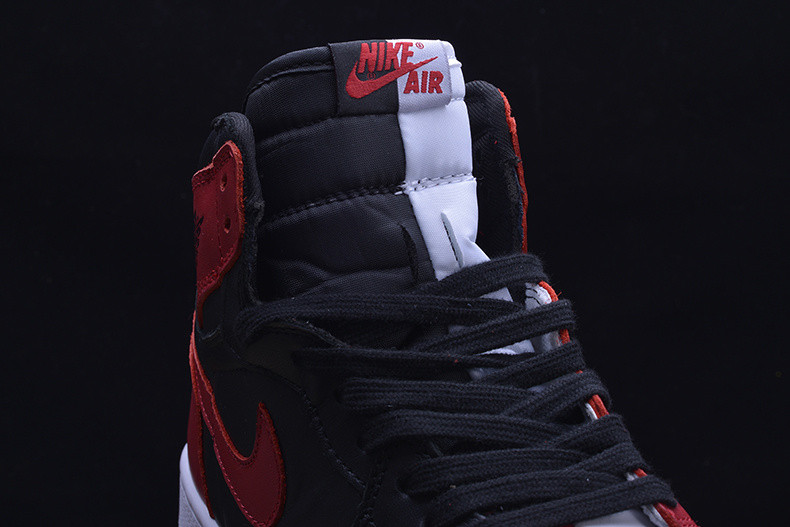 Air Jordan 1 Retro OG High Homage To Home 861428-061
