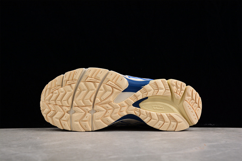 As*ic*s gel-flux 1011b109-203