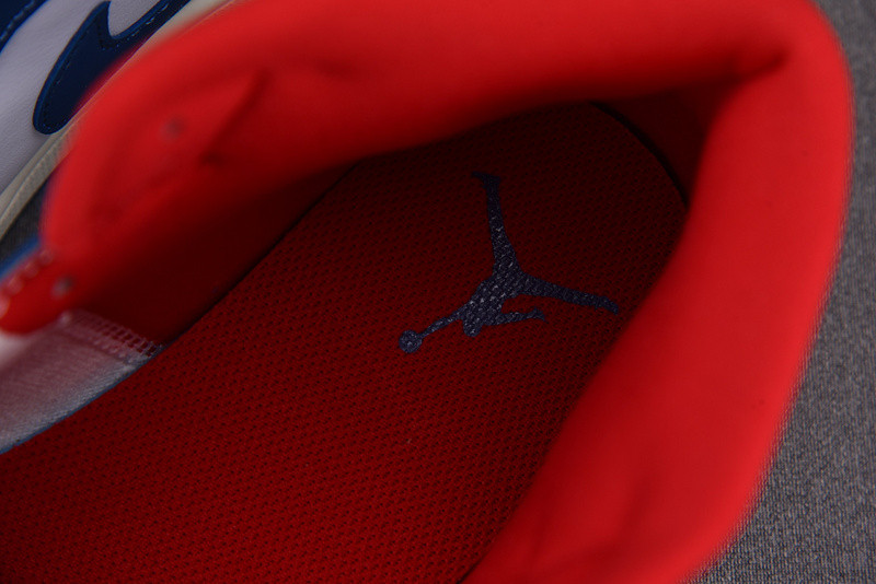 Air Jordan 1 Mid“French Blue” BQ6472-146