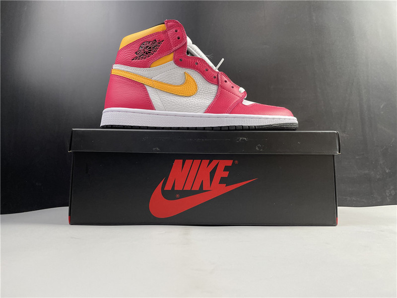Air Jordan Retro 1 High OG “Light Fusion Red” 555088-603