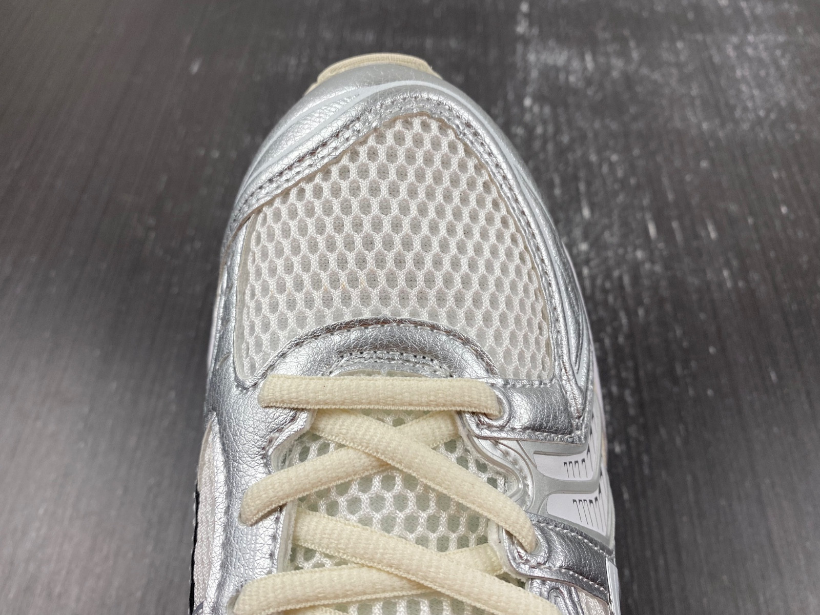 As*ic*s gel-kayano 14  1201a457-100