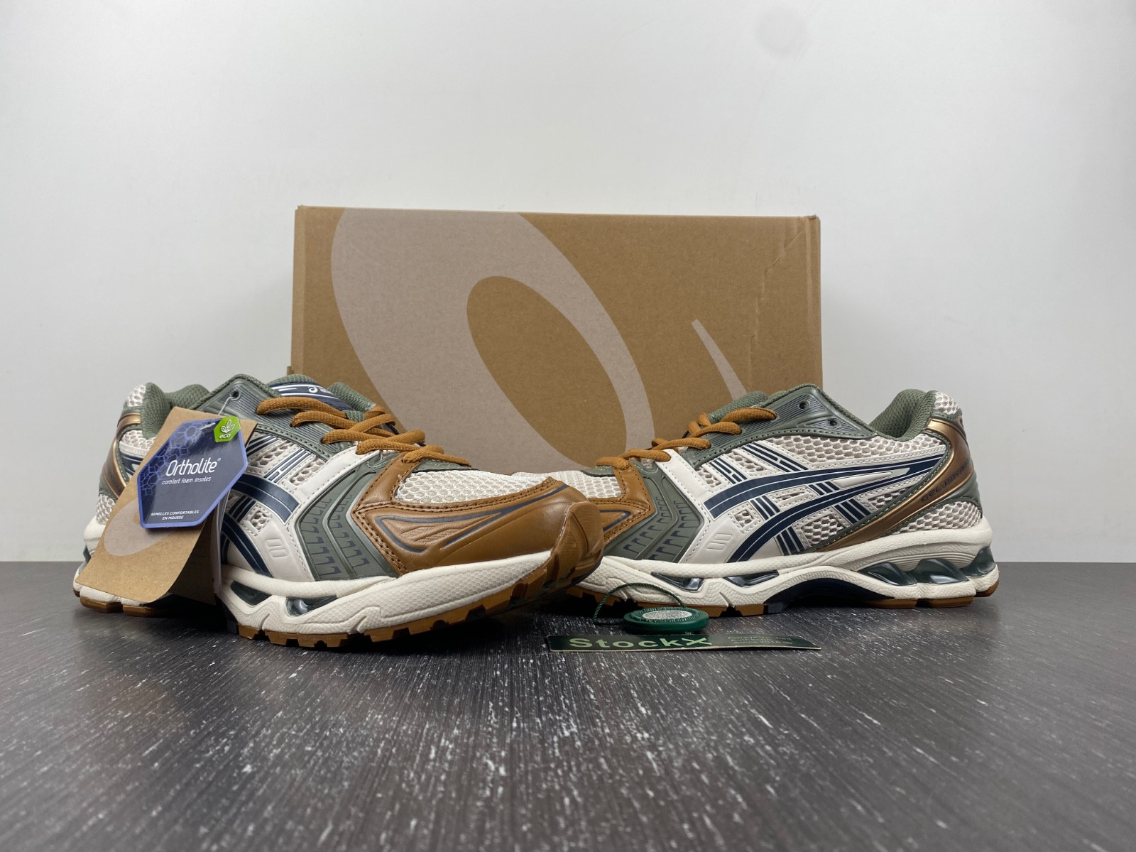 As*ic*s gel-kayano 14 1201a019-250