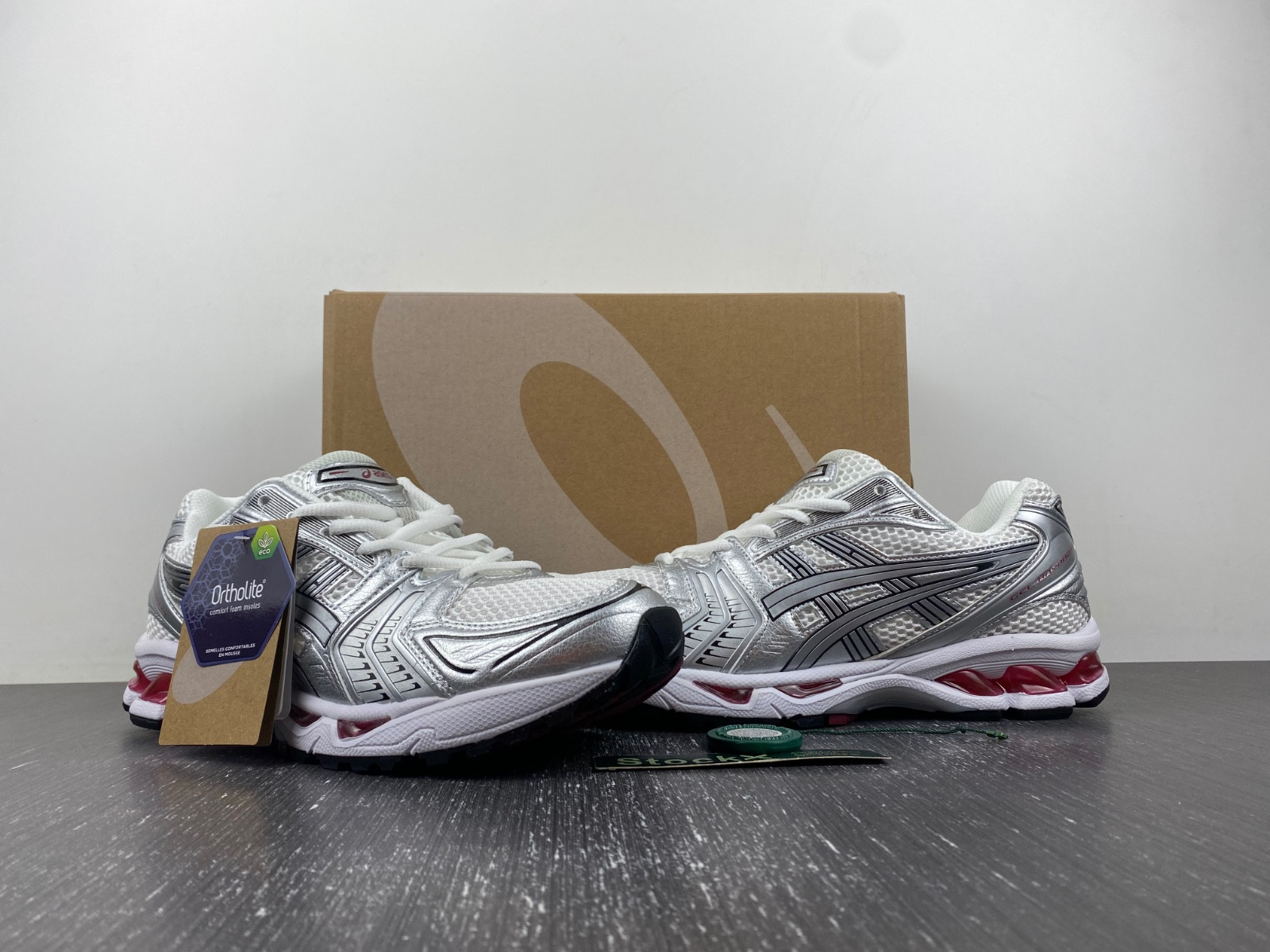 As*ic*s gel-kayano 14  1201a019-104