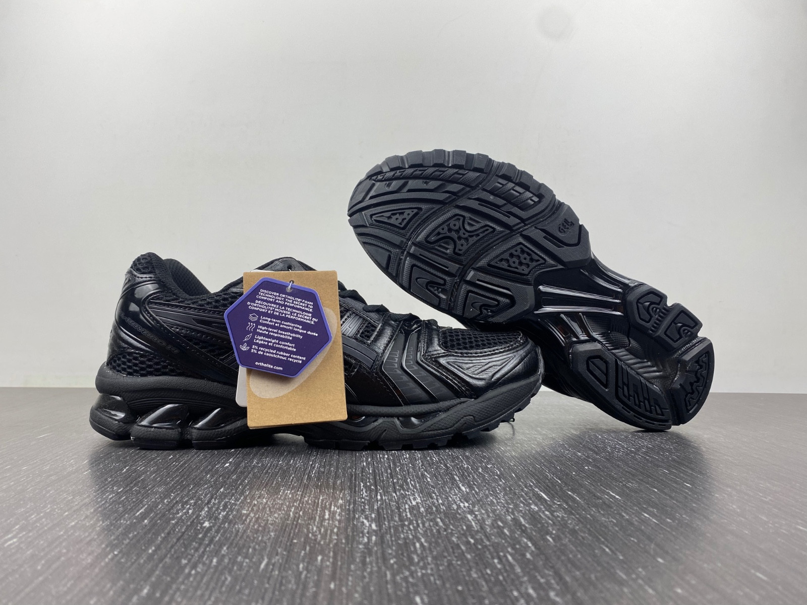 As*ic*s gel-kayano 14  1201a019-001