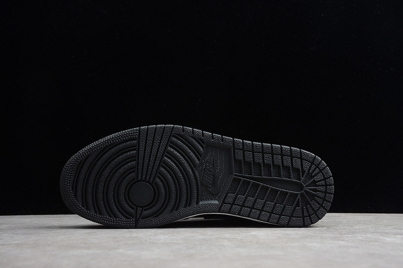 SoleFly x Air Jordan 1 Retro High OG Black/Team Orange-Fir AV3905-038