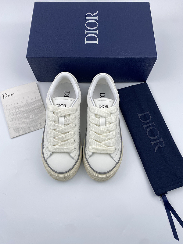 DR B33 Sneaker