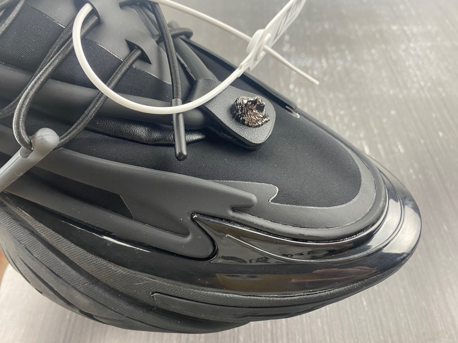 BALMAIN Black BLM1129