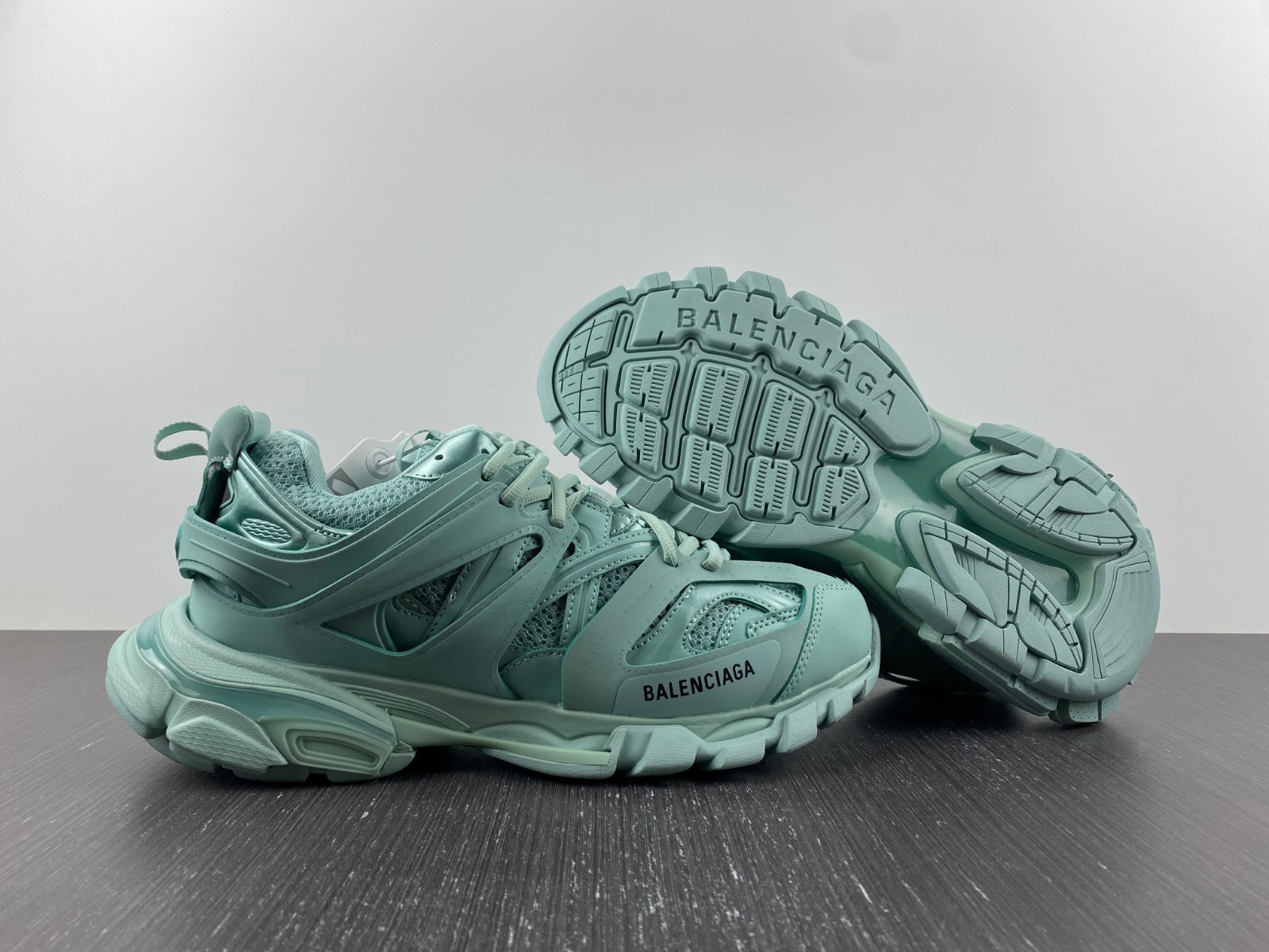 Ba*len*cia*ga track  542023 w2la2 4010