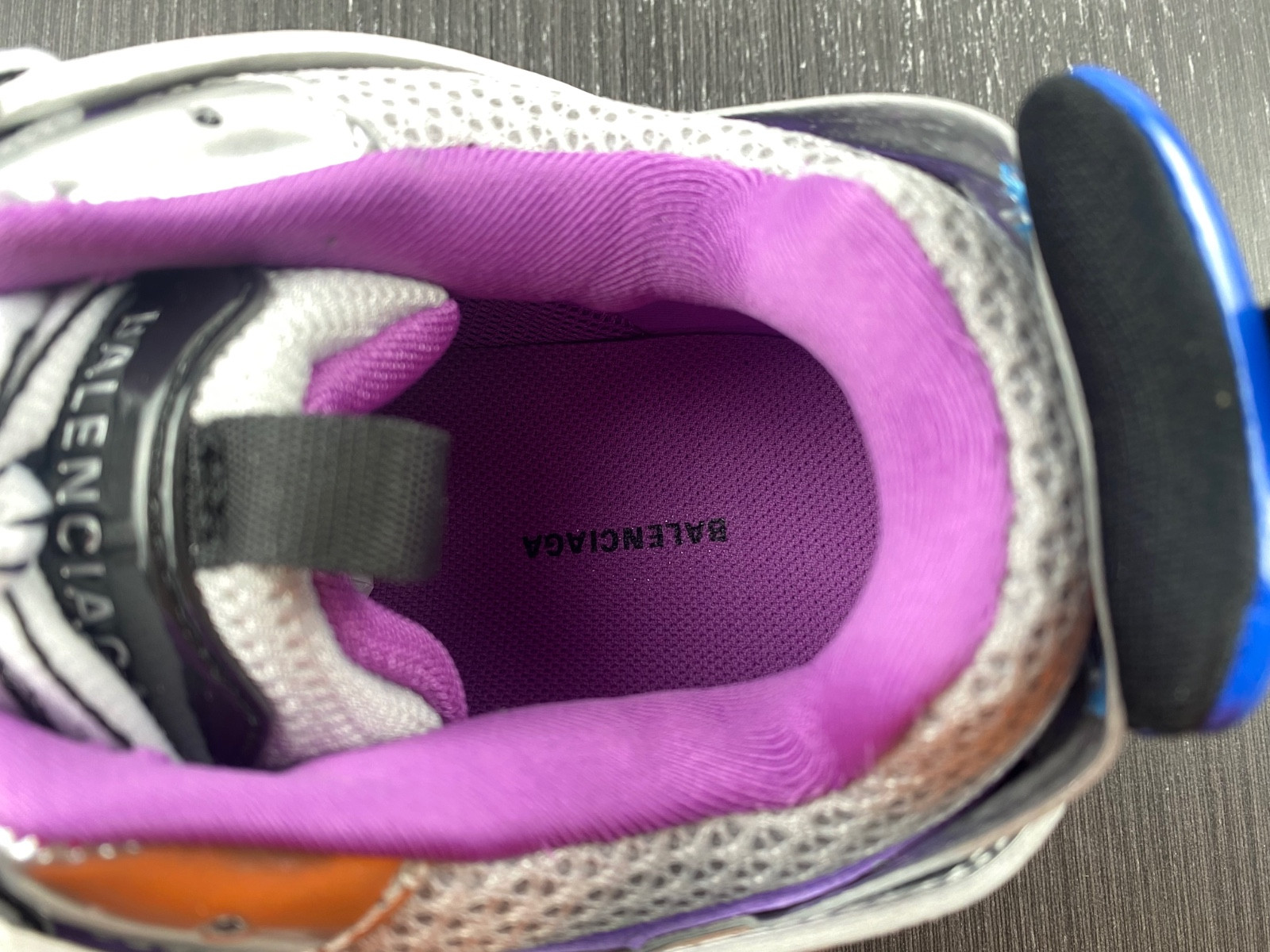 Ba*len*cia*ga track  542023 w2f5a b123