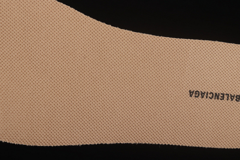 Ba*len*cia*ga track w1gb12156