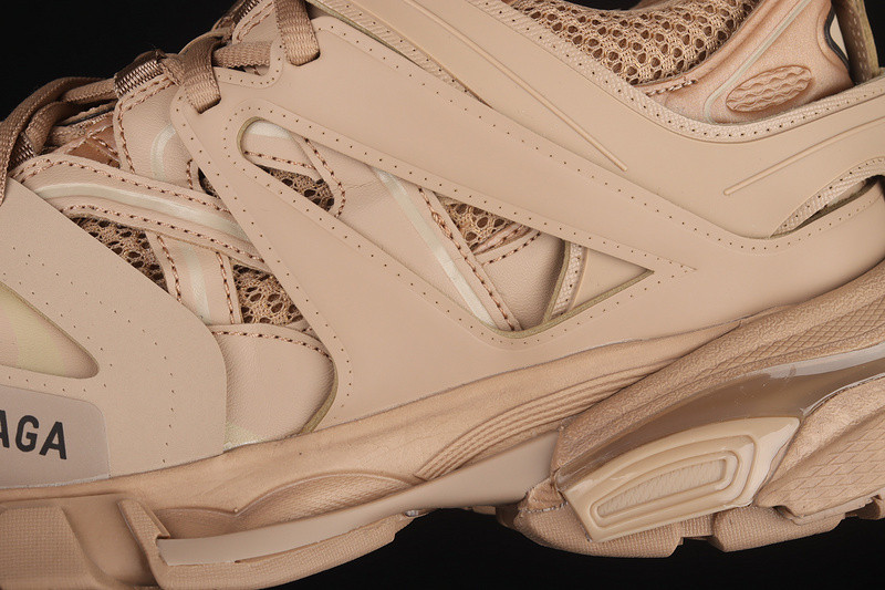 Ba*len*cia*ga track w1gb12156