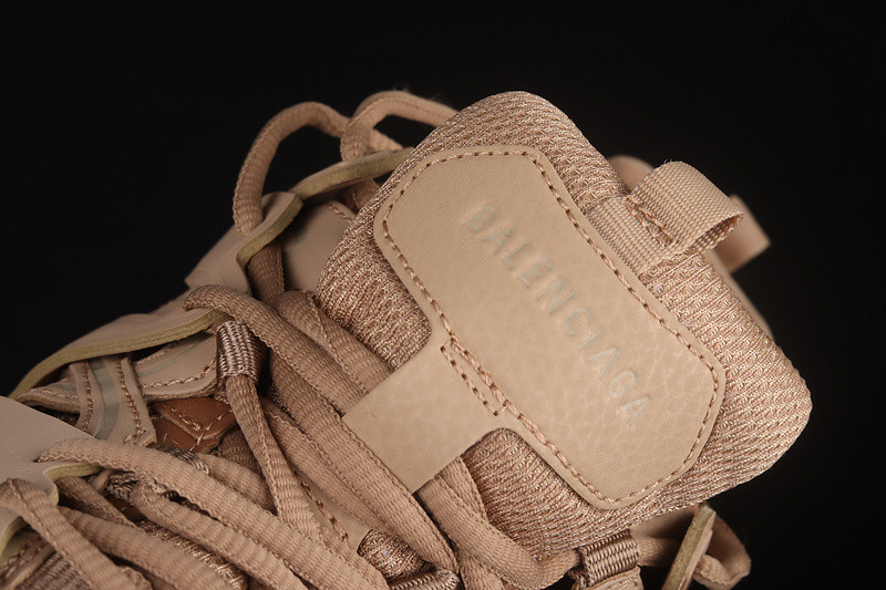 Ba*len*cia*ga track w1gb12156