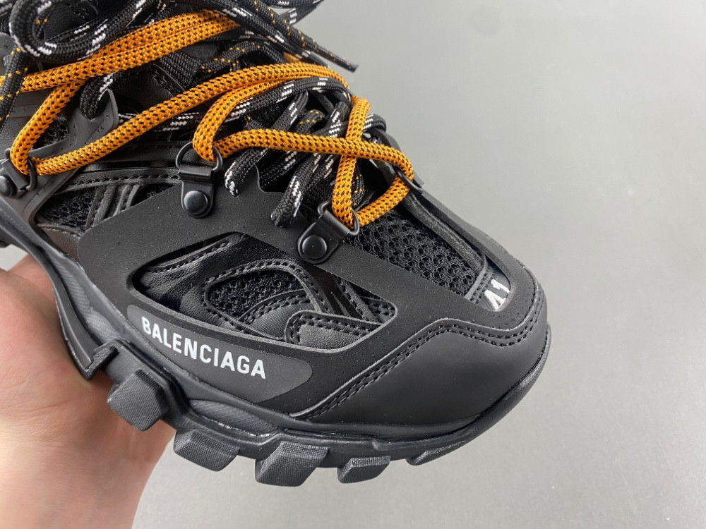 Balenciaga track 800592 WTRHK 1000