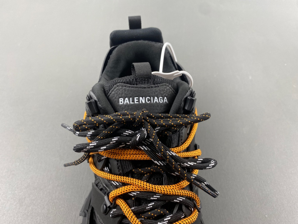 Balenciaga track 800592 WTRHK 1000