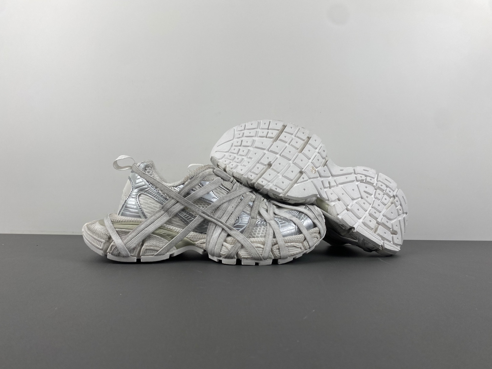 Ba*len*cia*ga phantom sneaker 34731 78698 w3xl2