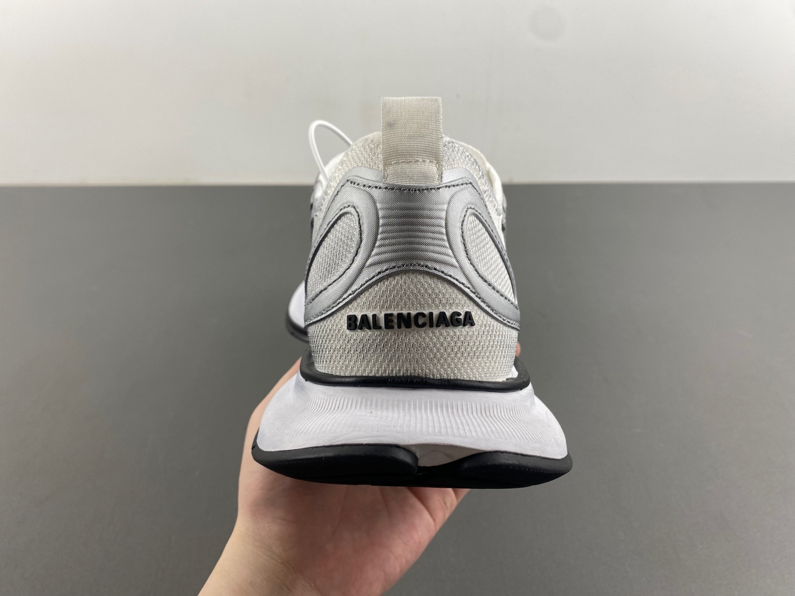 Ba*len*cia*ga runner 793945 wflgy 9100