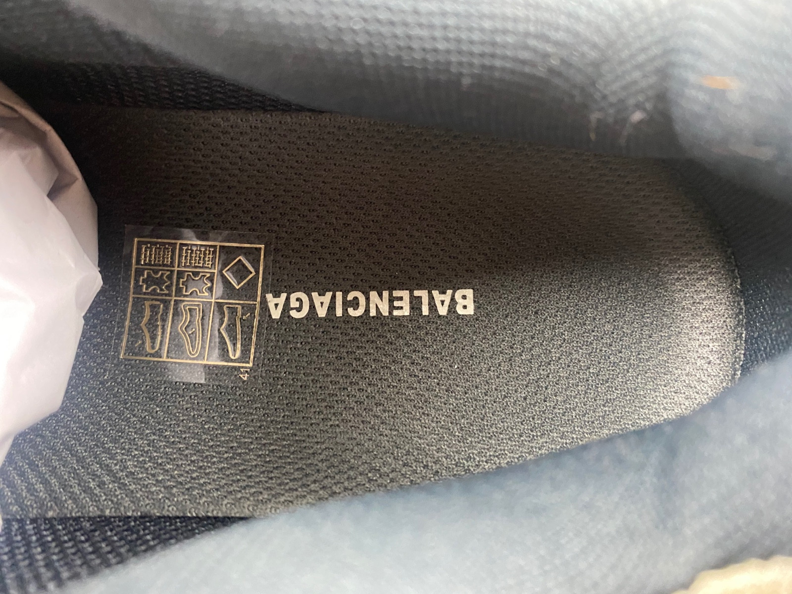 Ba*len*cia*ga triple s  524039 w2fs2 8106