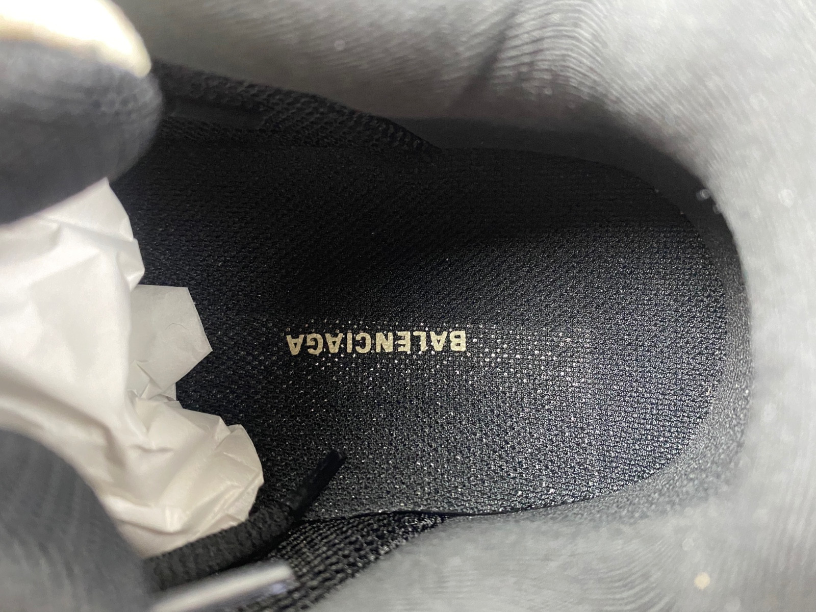 Ba*len*cia*ga track 542023 w3ac4 8071