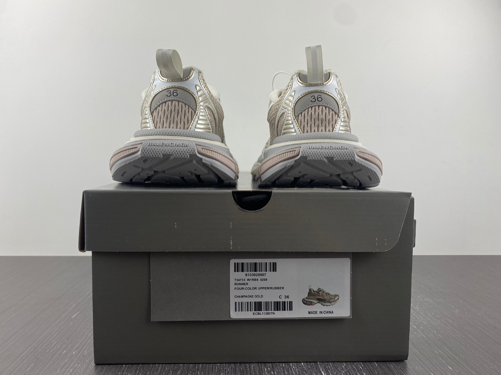 Ba*len*cia*ga 3xl 734733 w1rb6 0208