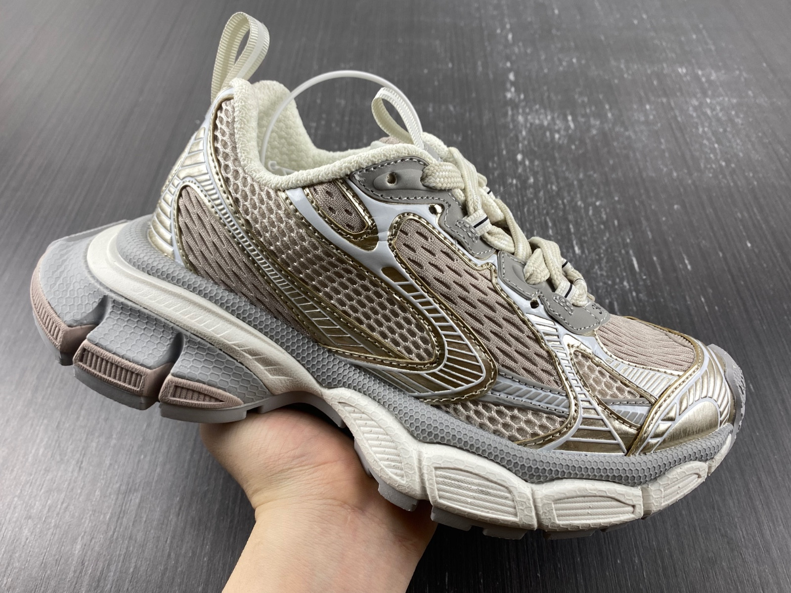 Ba*len*cia*ga 3xl 734733 w1rb6 0208