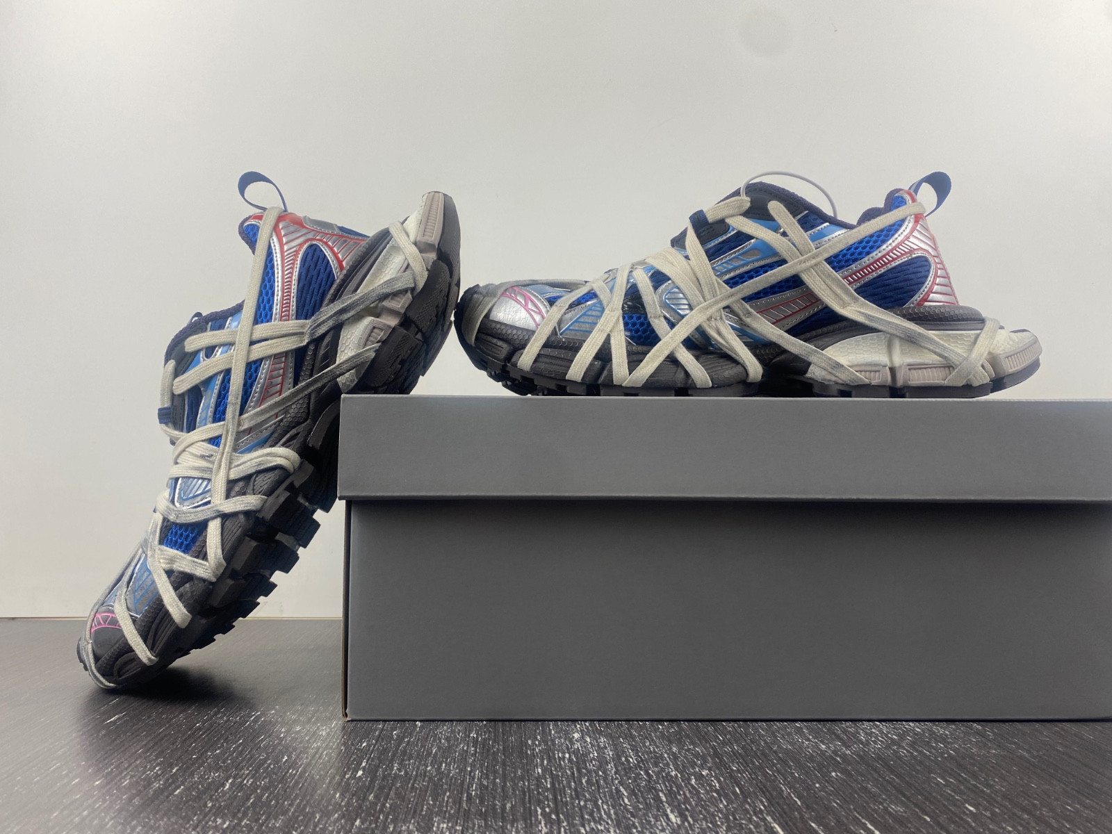 Ba*len*cia*ga phantom sneaker 778698 w3xll 0525